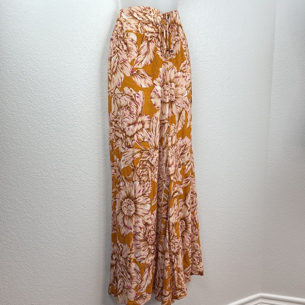 Band Of The Free ARIZONA GOLD FLORAL WIDE LEG PANTS Size Large NWT - Picture 9 of 11